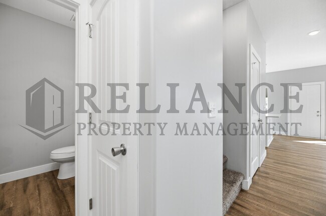 Building Photo - 4515 E 45th St N