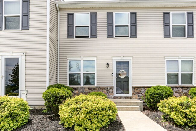 Primary Photo - 2500 Mill Rd