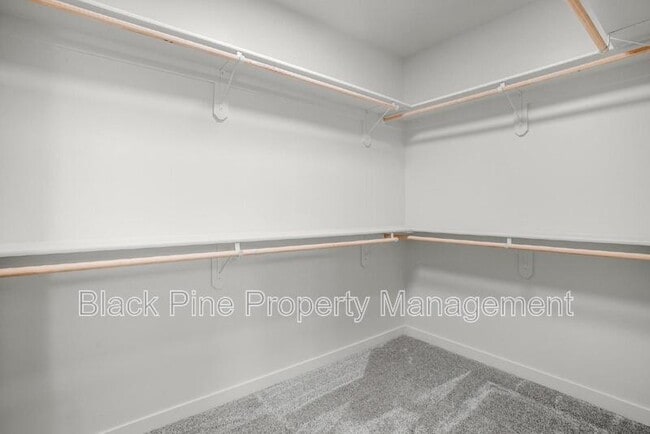 Building Photo - 7536 W Havana Dr