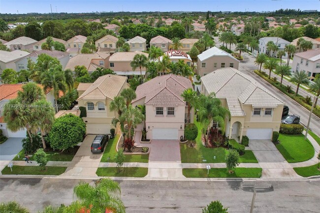 Building Photo - 725 NW 156th Ave