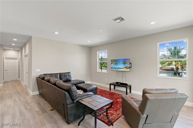 Building Photo - 2281 Priory Ln