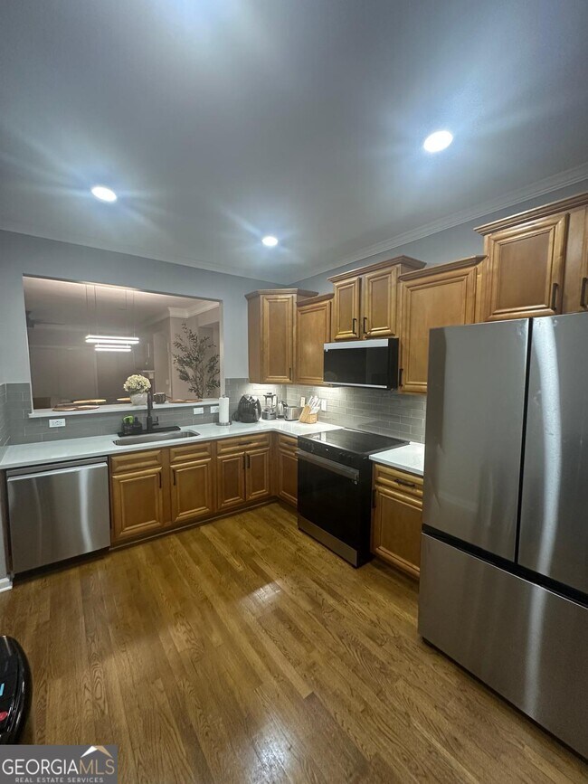 Building Photo - 2011 Appaloosa Mill Cir NE