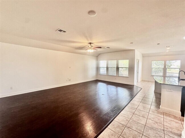 Building Photo - 3032 Angelina Ct