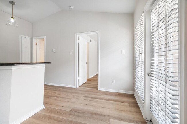 Building Photo - 6804 N Capital of Texas Hwy