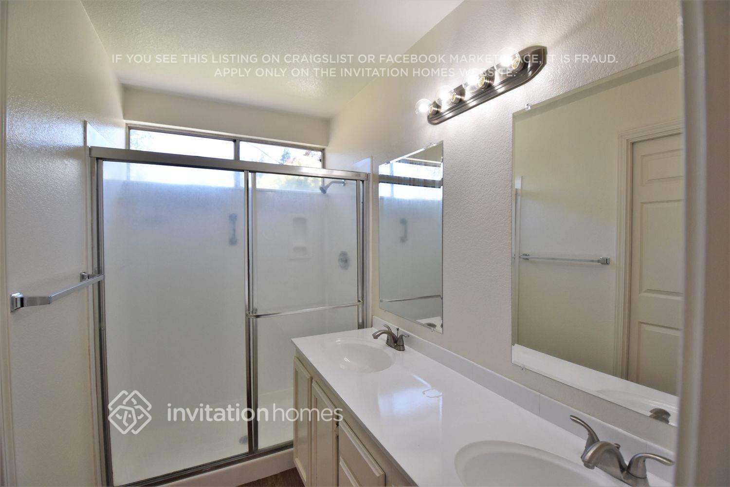 Building Photo - 8600 Luciano Ct