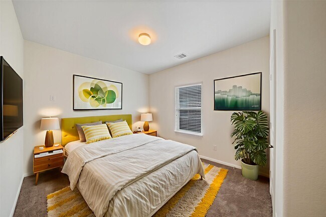 Building Photo - 2516 Pearl Ct