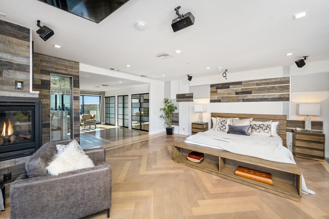 Building Photo - 3420 Blair Dr