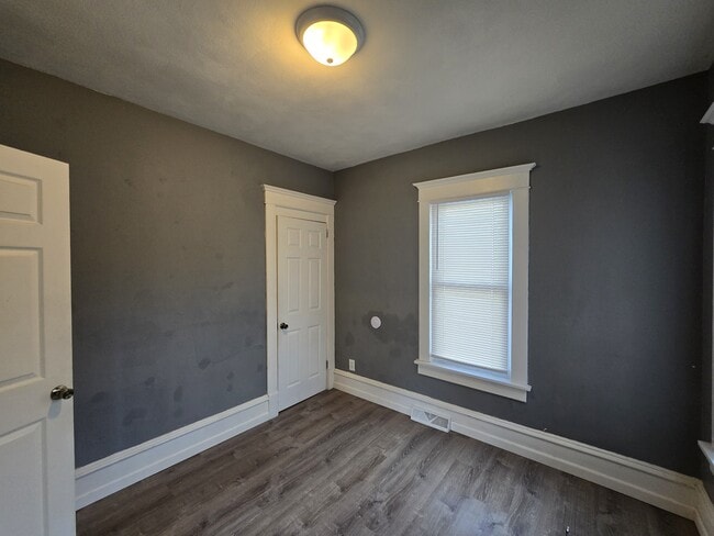 Building Photo - 1148 Columbia St