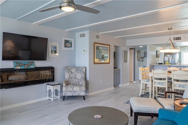 Building Photo - 4141 Ocean Dr