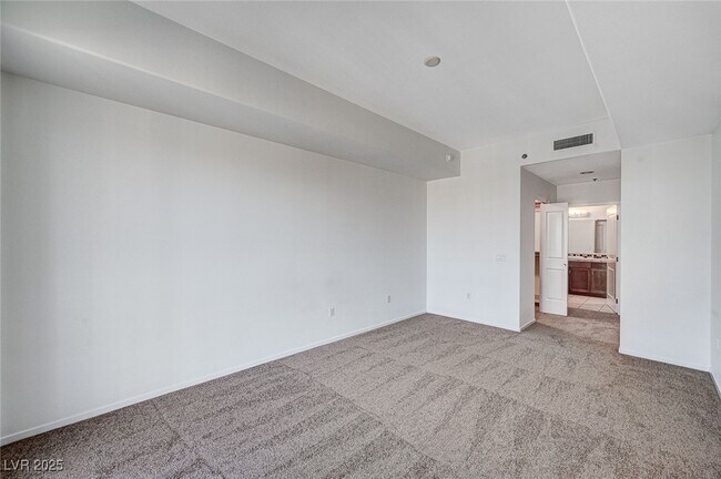 Building Photo - 8255 S Las Vegas Blvd