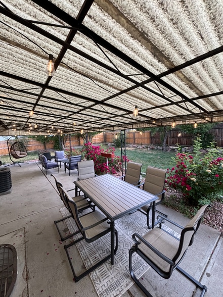 Building Photo - 6505 Zenobia St