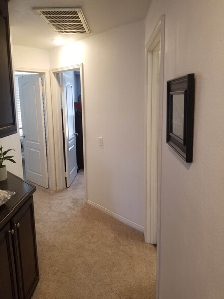 Building Photo - 25701 Holiday Cir