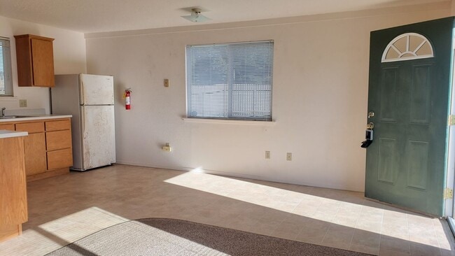 Building Photo - Charming 2-Bedroom Apartment Near the Hammond Trail – McKinleyville, CA