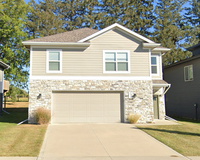 Building Photo - Beautiful Single Family Home With 6 Car At...