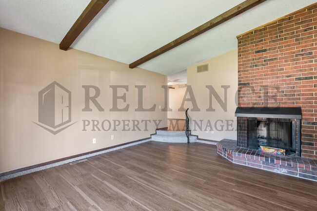 Building Photo - 2203 S Lori Ln