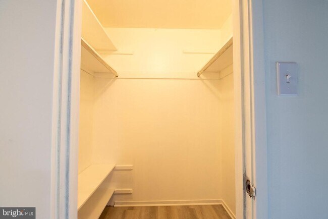 Building Photo - 6277 Occoquan Forest Dr