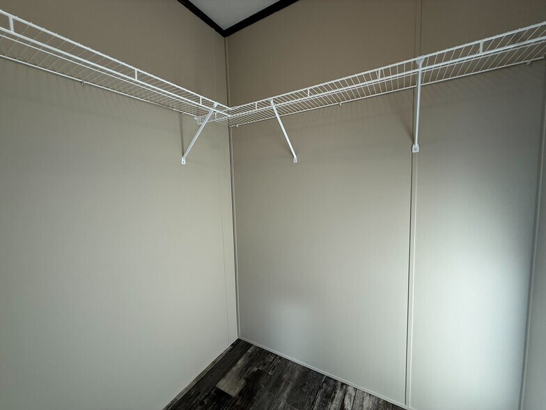 Building Photo - 12403 St Michel Ave