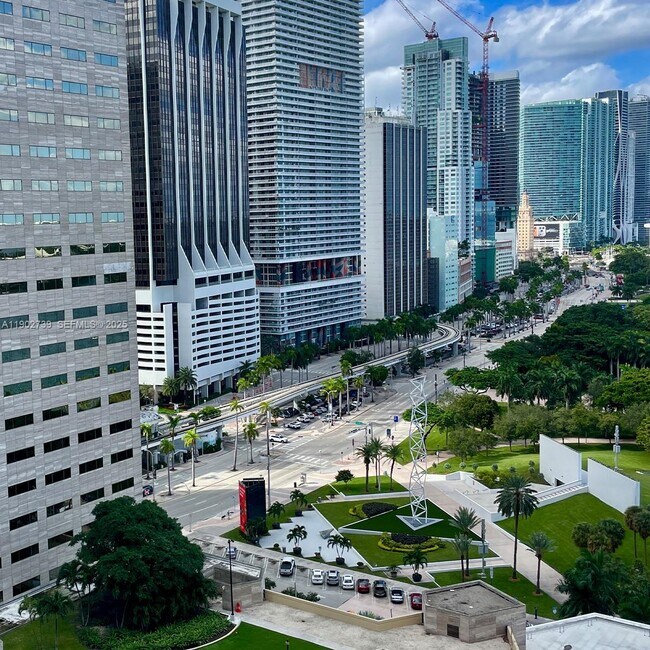 Building Photo - 335 S Biscayne Blvd