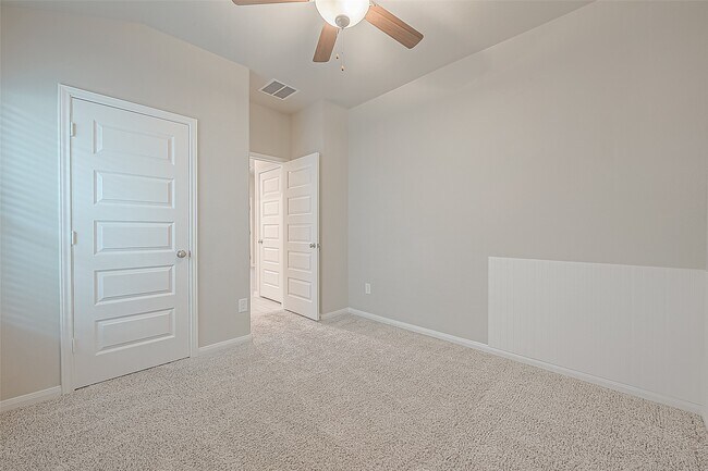 Building Photo - 331 Hbr Frst Ln