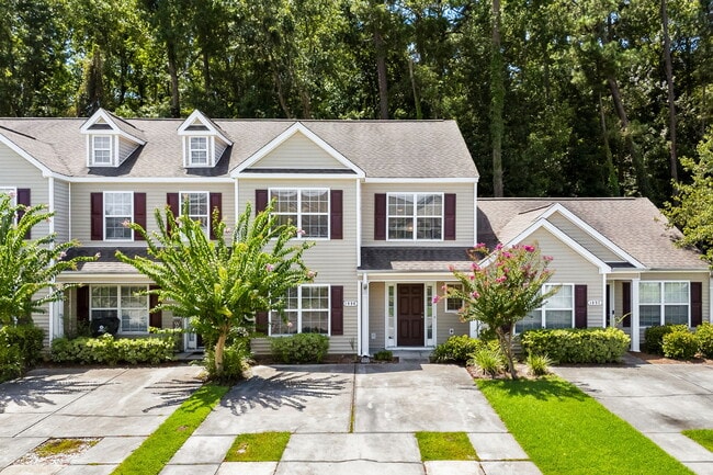 Building Photo - 1096 Harvester Cir