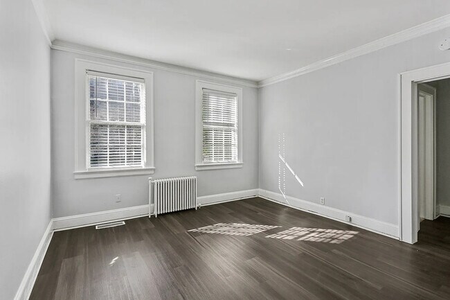 Building Photo - 21 Peachtree Memorial Dr NW