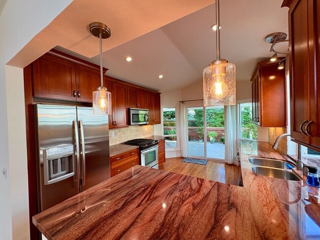 Building Photo - 2 Bedroom Plus Office House in Carlsbad