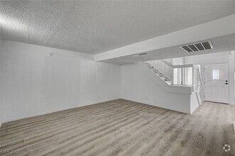 Building Photo - 7182 Acorn Ct