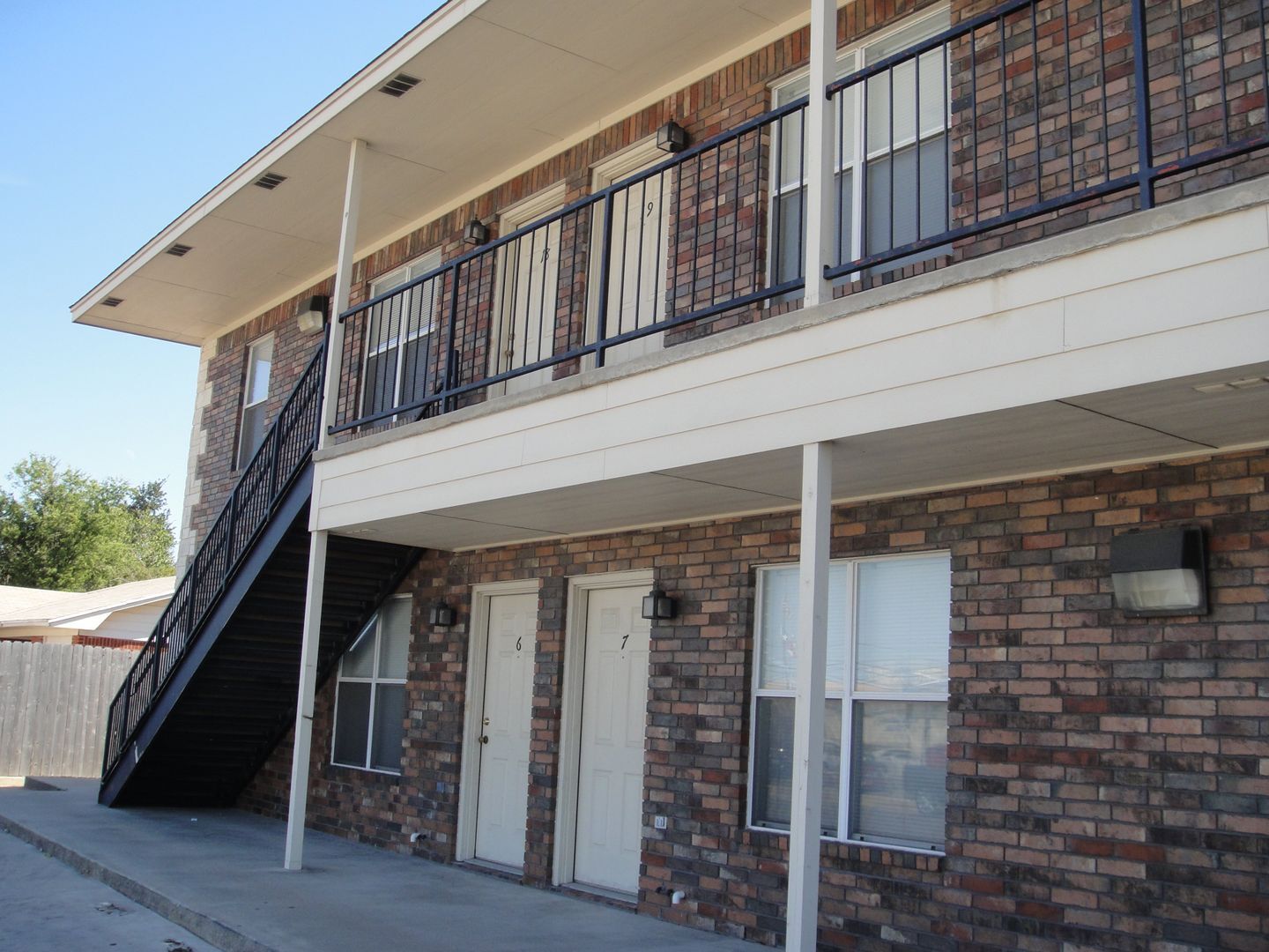 Building Photo - 411 E Central Texas Expy