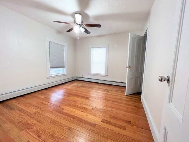 Building Photo - 12 Standish Ave