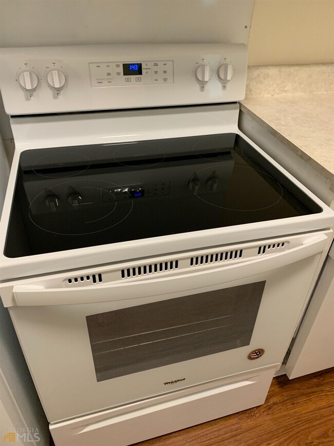 Building Photo - 174 Hart Ave