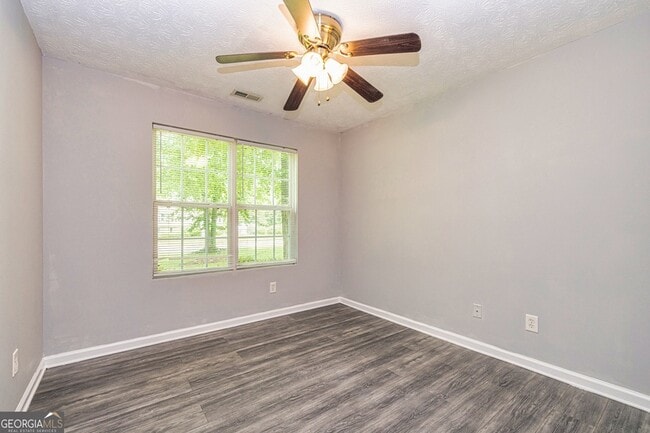 Building Photo - 227 Cranford Mill Dr