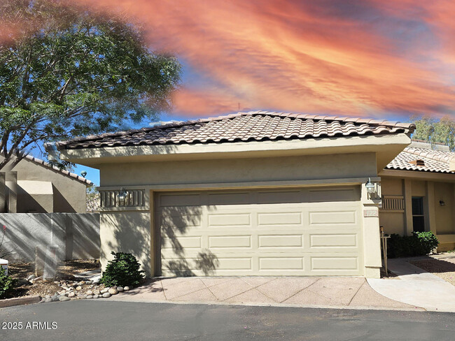 Primary Photo - 6510 S Hazelton Ln
