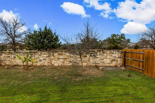 Building Photo - 14104 McCoy Lp