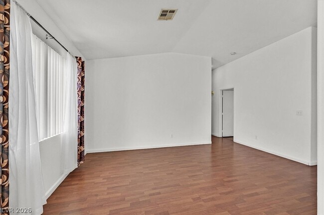 Building Photo - 1199 Sunfire Ave