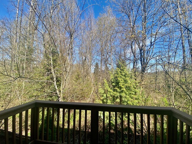 Building Photo - Bothell Townhome.......