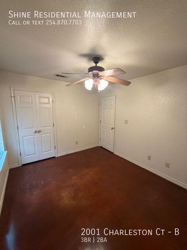 Building Photo - 2001 Charleston Ct