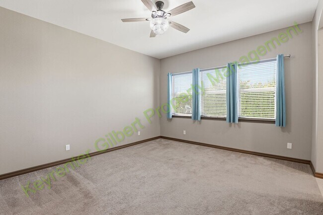 Building Photo - Beautiful 4-bed/3.5-bath Gilbert Home in Gilbert’s Cooley Station!