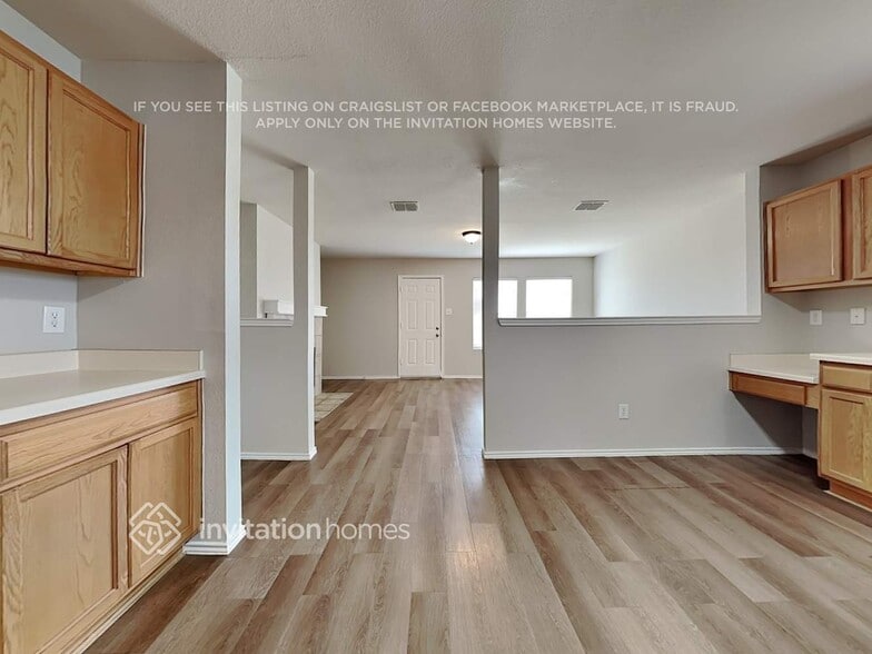 Building Photo - 1313 Cyprus Dr