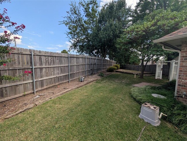 Building Photo - 3100 Windward Ct