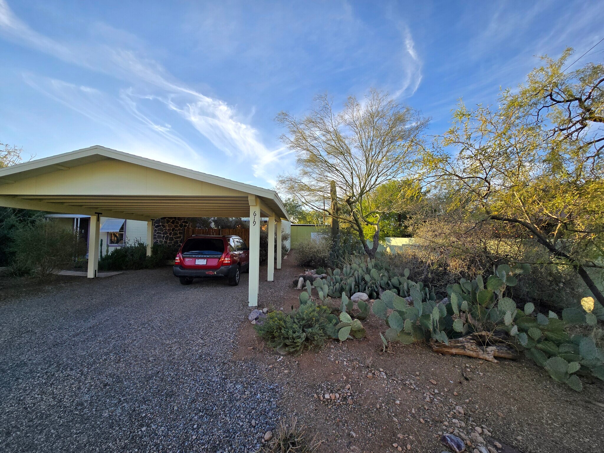 Building Photo - 619 N Jerrie Ave