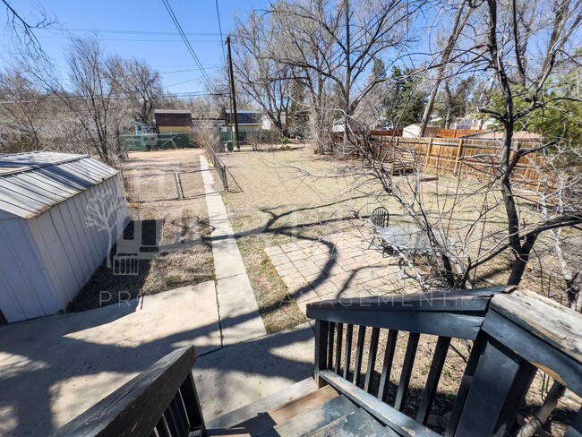 Building Photo - Westside Duplex