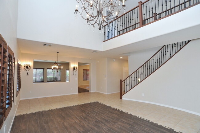 Building Photo - 4 Bedroom, 2.5 Bathroom in Oro Valley