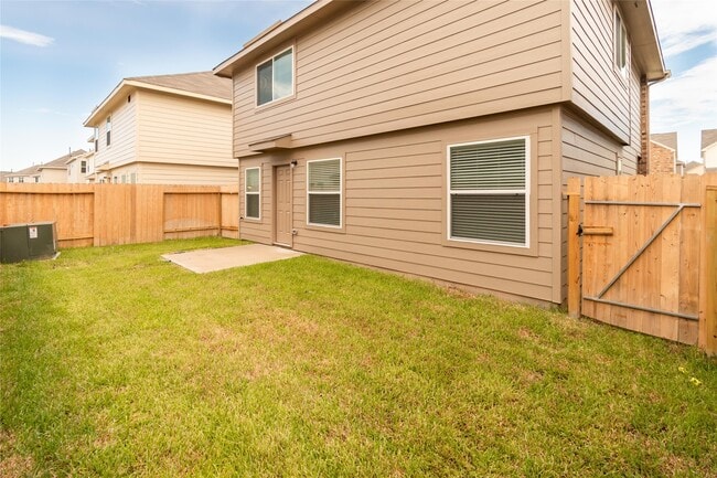 Building Photo - 18611 Bell Ravine Dr