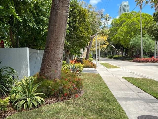 Building Photo - 2180 Brickell Ave