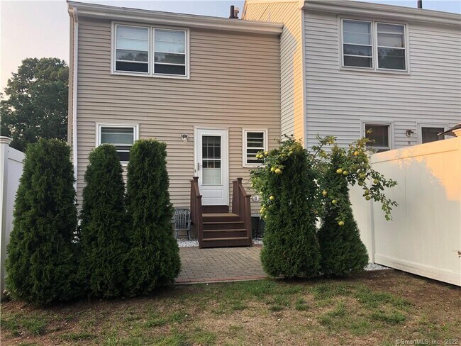 Building Photo - 2 Allspice Ln