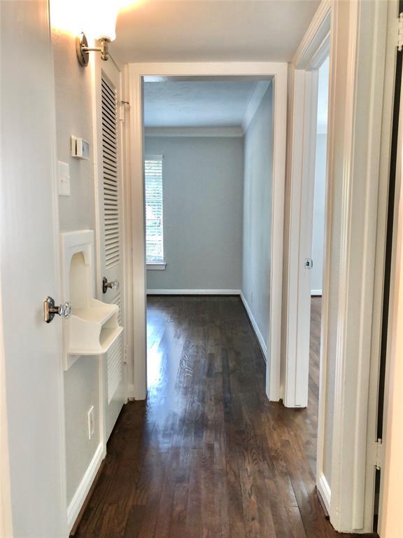 Building Photo - 2402 Watts St