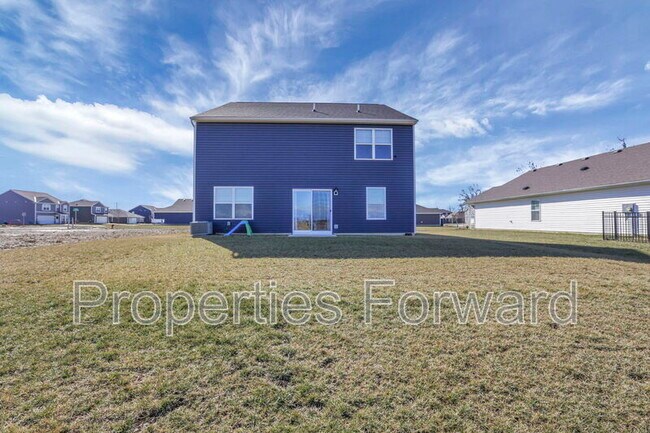 Building Photo - 11 Walnut St