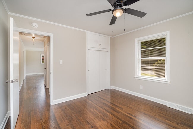 Building Photo - 3634 Carlyle Dr