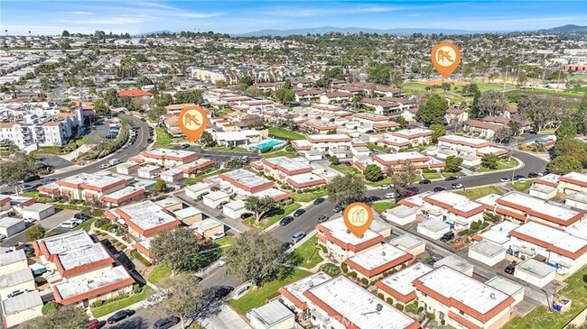 Building Photo - 2 Bedroom Townhome in San Marcos