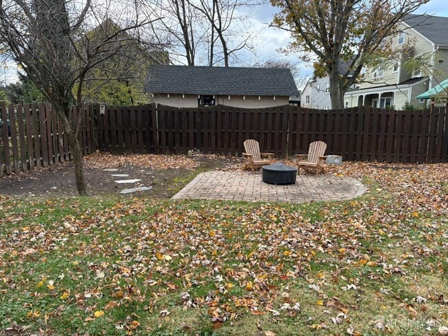 Building Photo - 161 W Cliff St